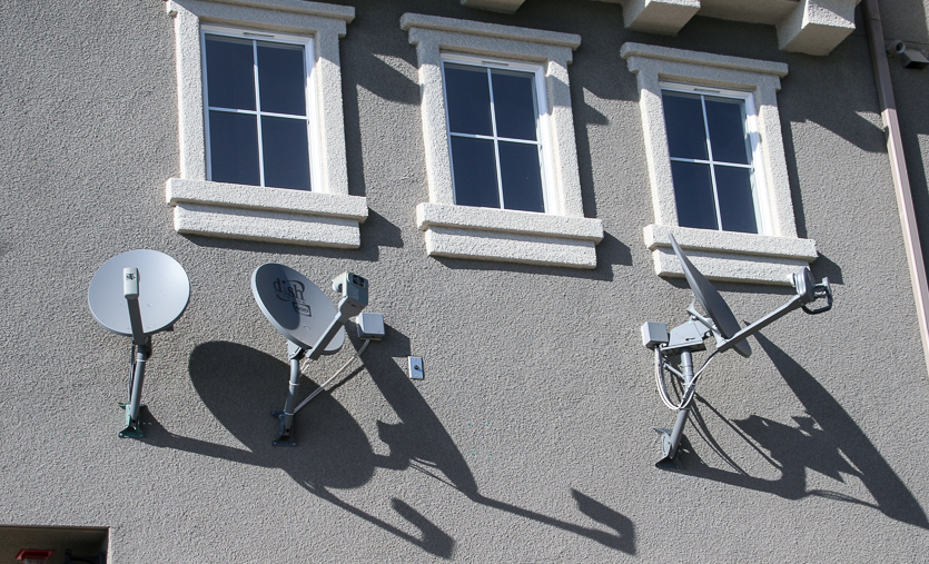 satellite-dishes