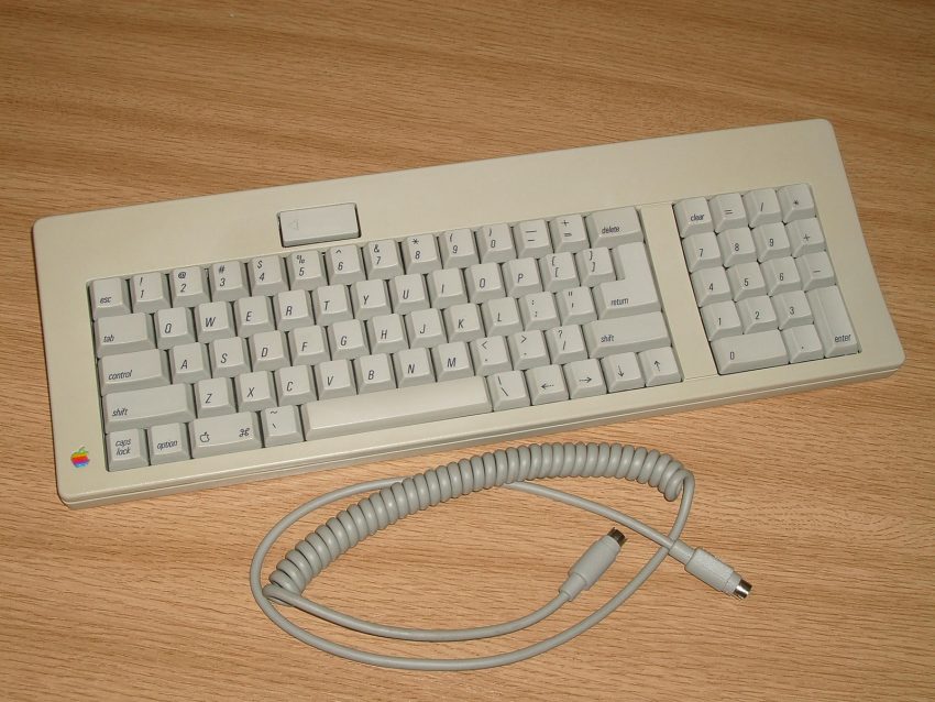 The History of Mac Keyboards