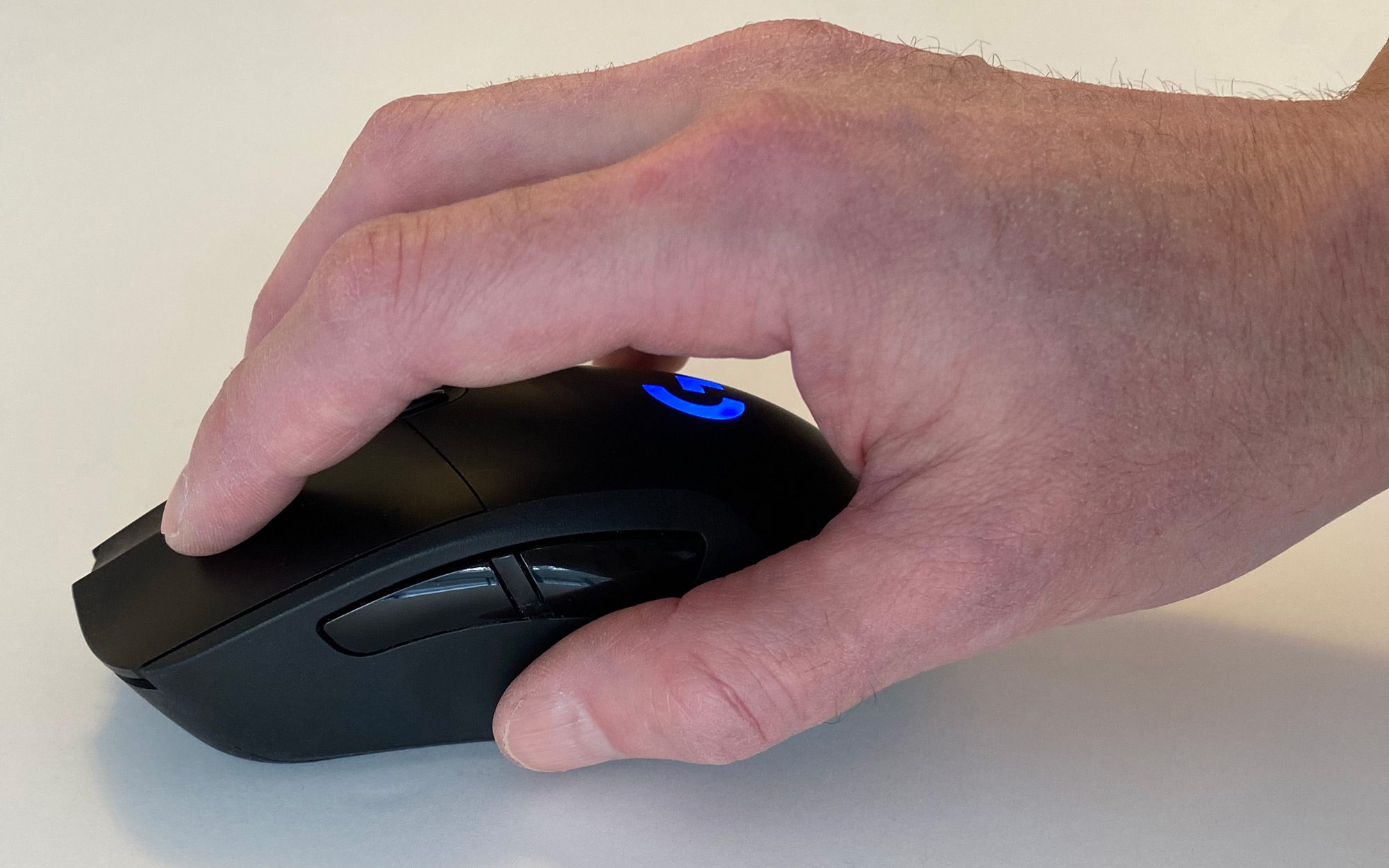 The Best Mouse Grip for FPS Games: Explained - Switch and Click