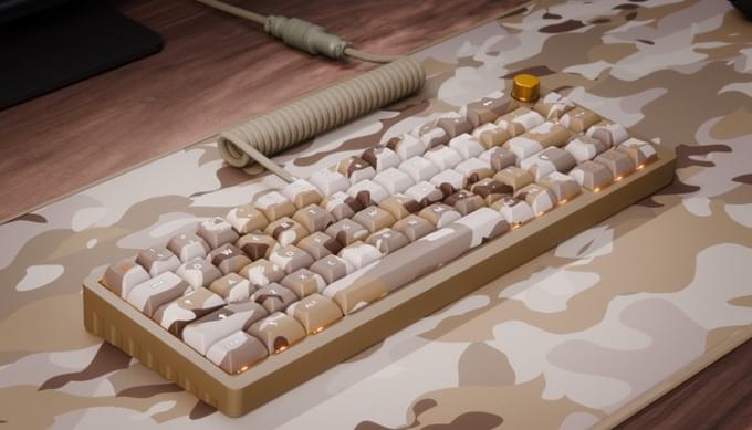 DeltaForce 65 Desert camo with desk mat