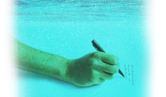 Space Pen in water